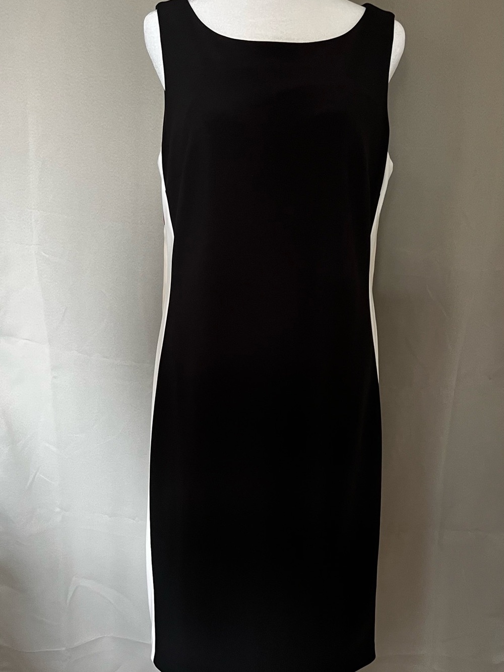 Joseph Robkoff Sleeveless Black and White Sheath Dress